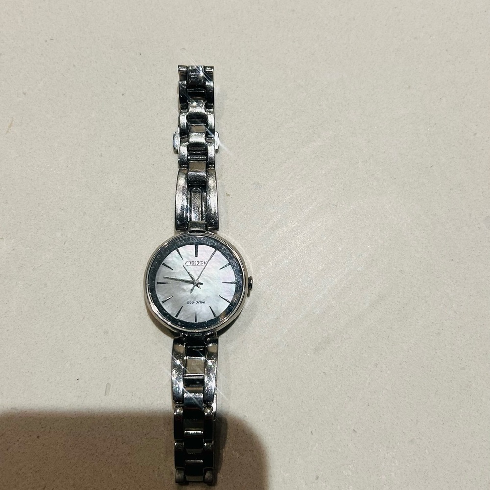 Citizen White Box